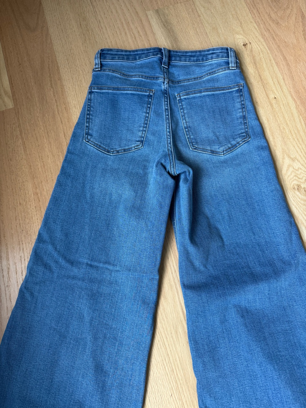 Universal Thread Light Blue High Rise Wide Leg Jeans - Picture 2 of 3